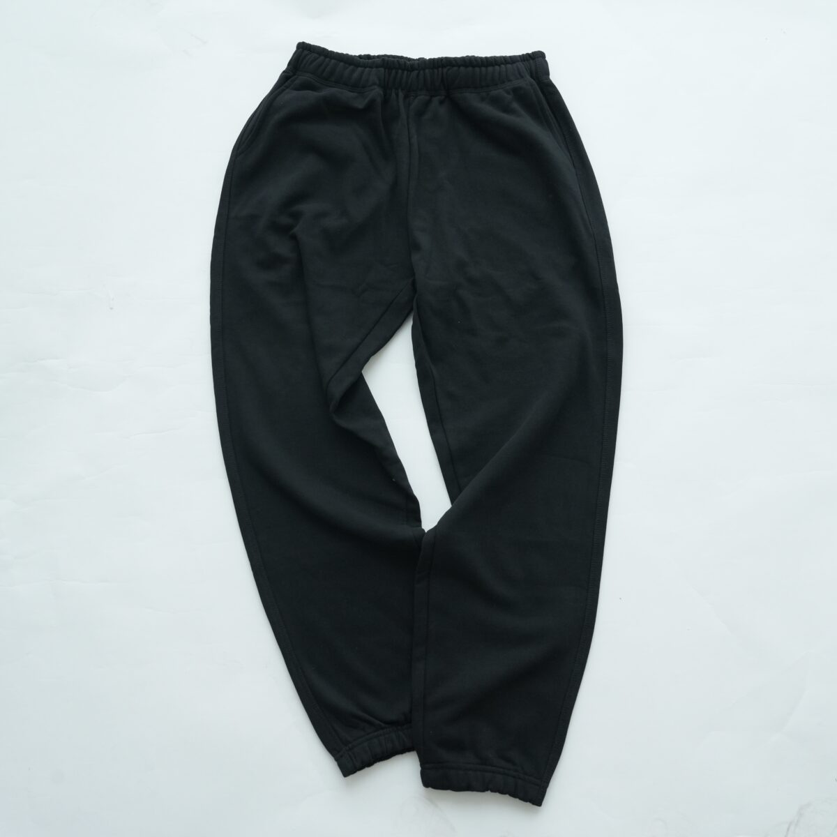 Plumindustry 340 GSM Terry Pure Cotton Pants | Custom Logo | Low MOQ High-Quality Sweatpants for Men and Women - Image 6
