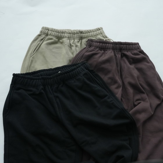 Plumindustry 340 GSM Terry Pure Cotton Pants | Custom Logo | Low MOQ High-Quality Sweatpants for Men and Women